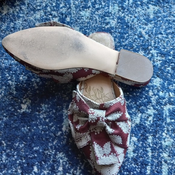 Valentina Chic Romantic Slide Burgundy & Silver Floral print Mule Sz 7 - Picture 5 of 6